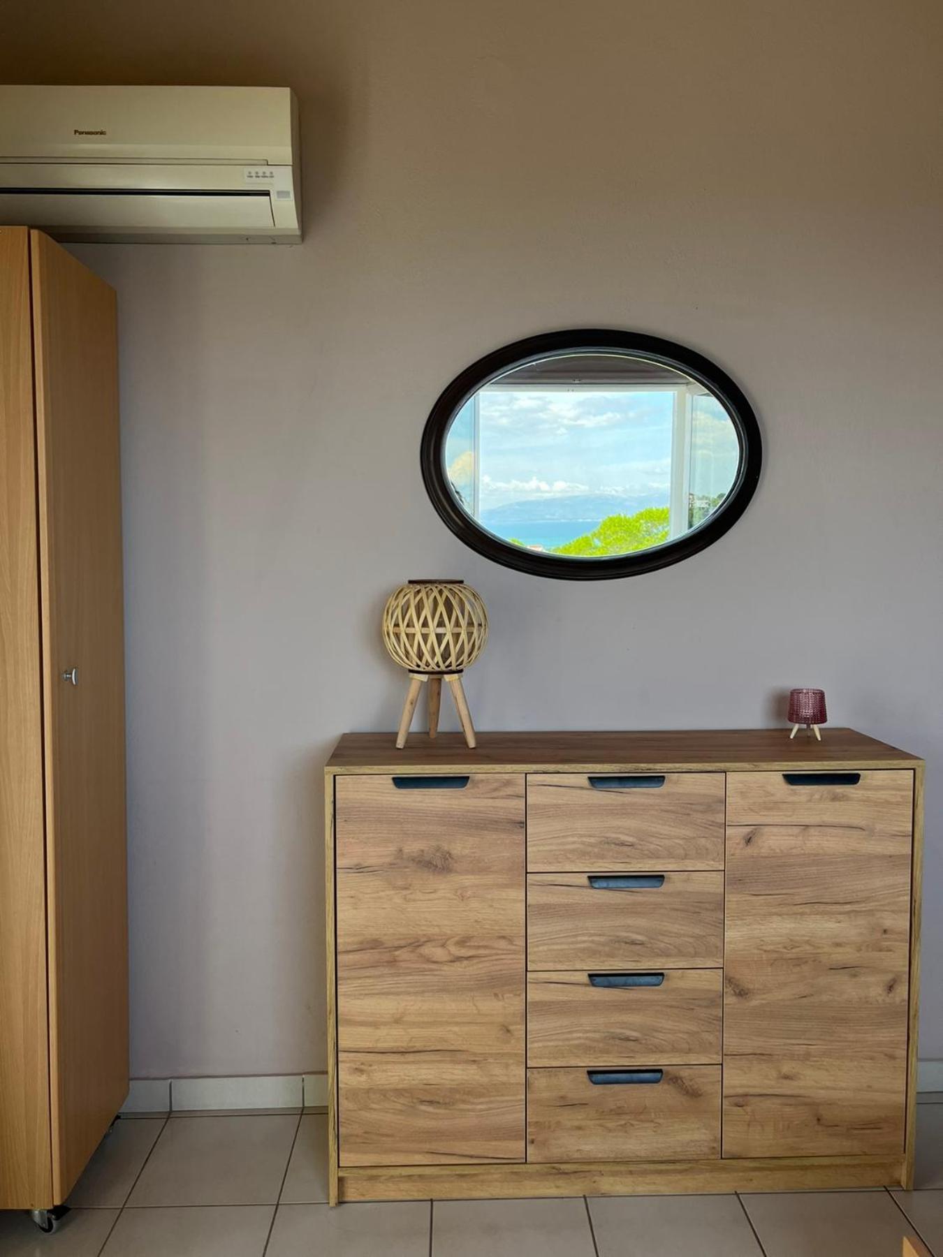 Вилла Xenia'S Seaview House Paralia Avlidhos Экстерьер фото